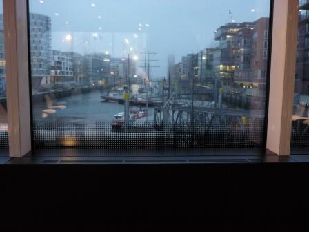 Blick aus dem Pavillon auf die Magelanterassen